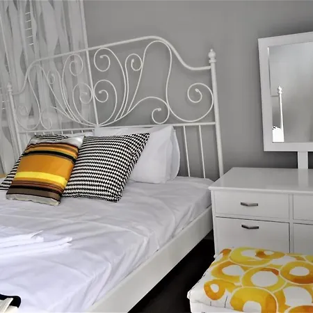 Liliana Sea View Larnaca