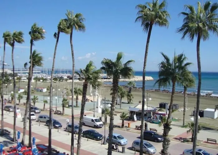 Liliana Sea View Larnaca