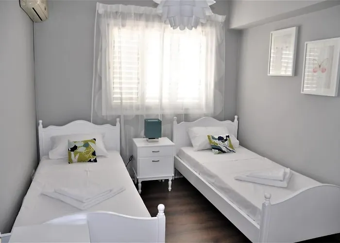 Liliana Sea View * Λάρνακα